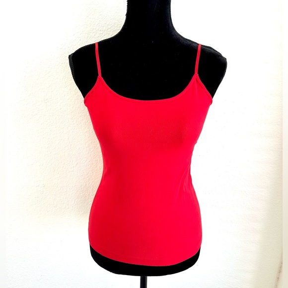 Wet Seal Tops - WETSEAL SEAMLESS CAMI